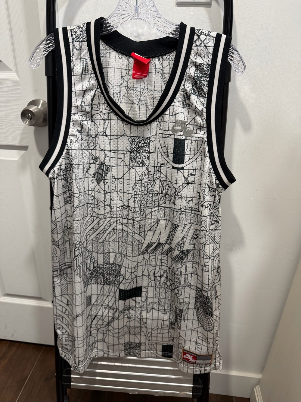 Nike White & Black Graphic Jersey